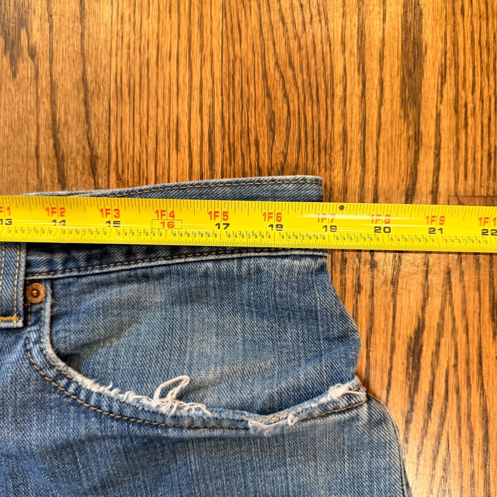 Levi's Men's Light Blue Relaxed Straight Jeans - Picture 8 of 10